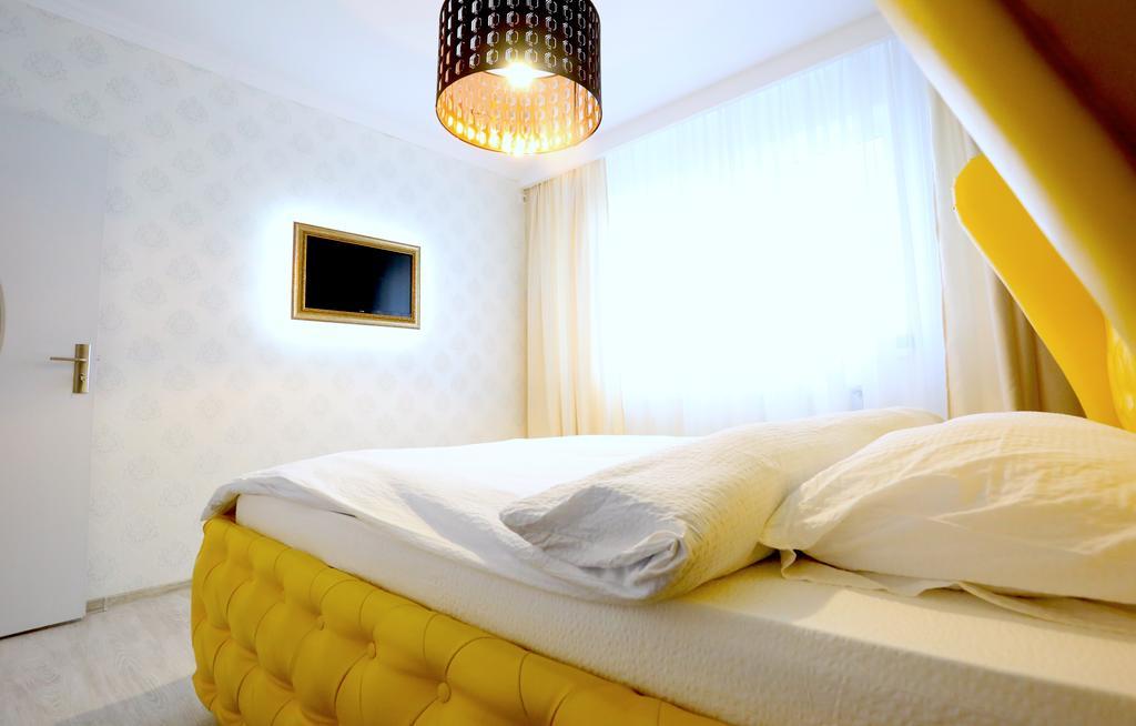 Soho Apartment Near Ceronav Galaţi Стая снимка