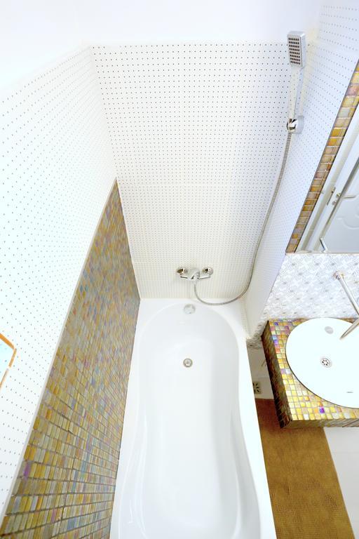 Soho Apartment Near Ceronav Galaţi Екстериор снимка